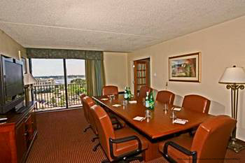Best Western Downtown Charleston offers guests an executive boardroom for meetings and group accommodations. Audio/Visual equipment is also available at (Charleston Best Western) Charleston, South Carolina.