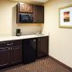 Holiday Inn Express and Suites Mt. Pleasant kitchenette