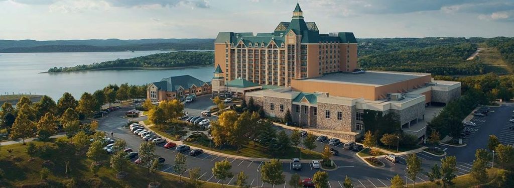 Branson Vacations - Chateau On the Lake Resort vacation deals