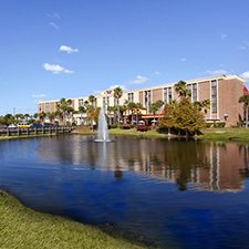 Orlando Vacations - Clarion Hotel Maingate vacation deals