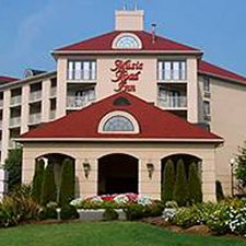 Pigeon Forge Vacations - Ramada Inn Music Road vacation deals