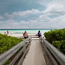 Miami Vacations - Casablanca Beach Resort vacation deals